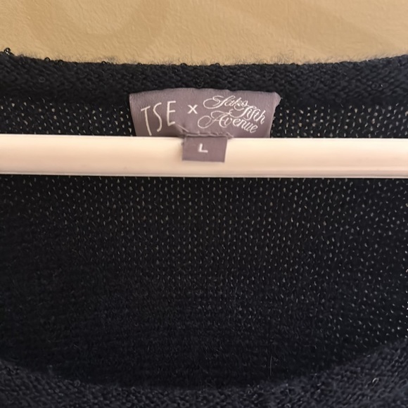 TSE knit top with feathers in the bottom.  size L - Picture 2 of 6